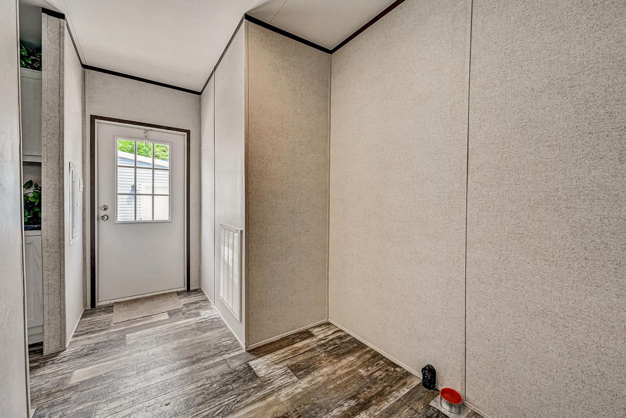 P2856H32P01-Laundry-Room-1