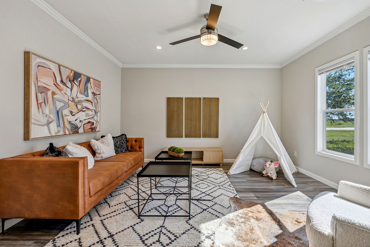 110-innovation-Innovation-3268H-family-room-1