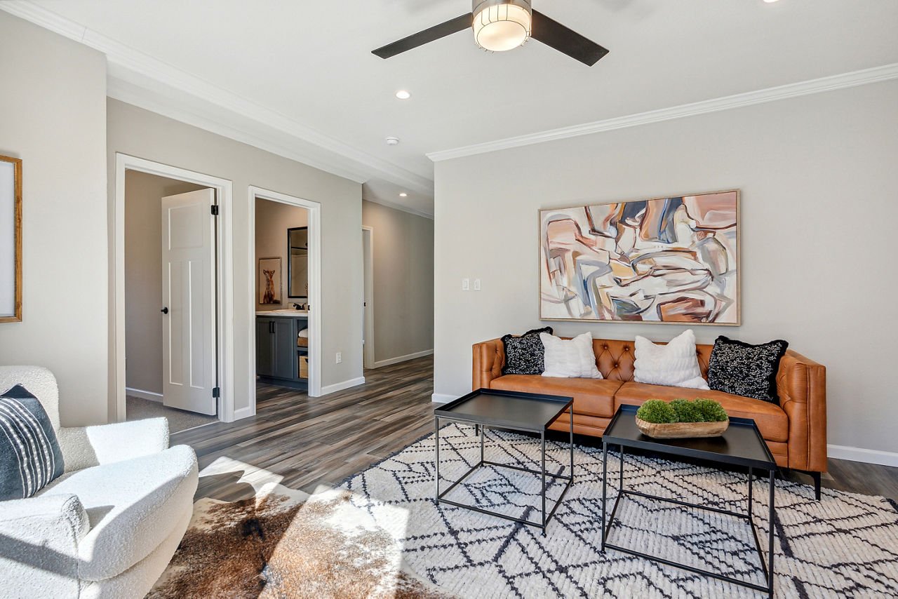 110-innovation-Innovation-3268H-family-room-3