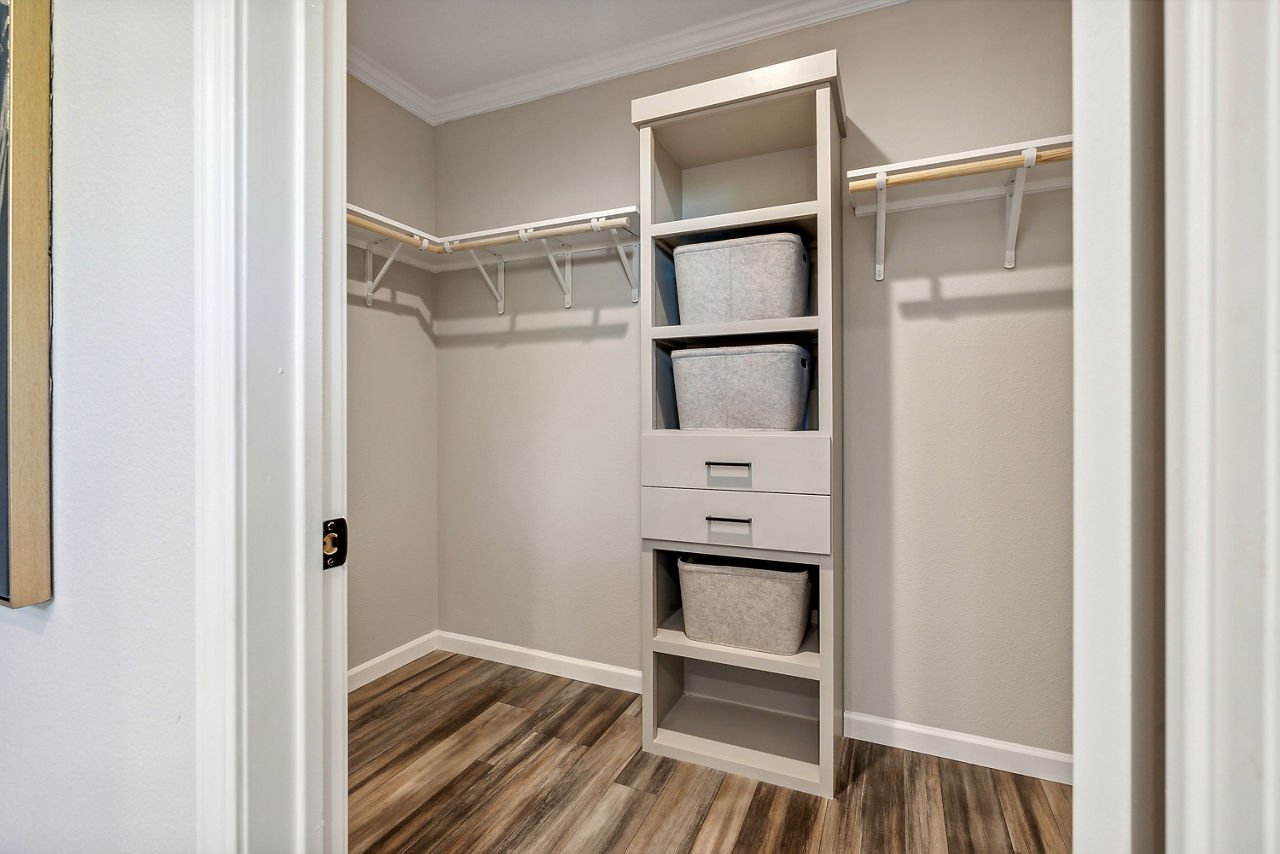 110-innovation-Innovation-3268H-primary-bath-3