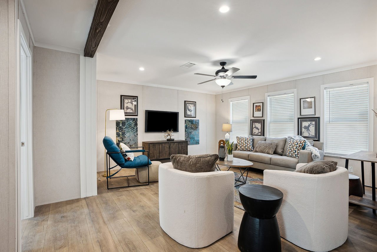 125-homestead-hs3268a-3268h42105-indigo-family-area-01