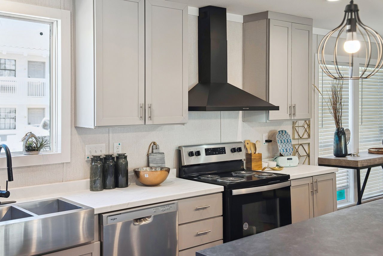 125-homestead-hs3268a-3268h42105-indigo-kitchen-07