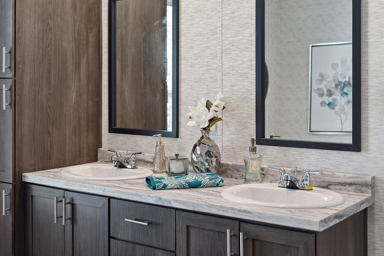 125-homestead-hs3268a-3268h42105-indigo-primary-bath-vanity-sink