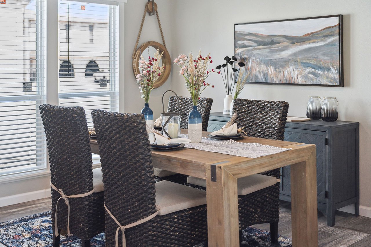 125-homestead-hs3276a-3276h42315-jasmine-dining-room