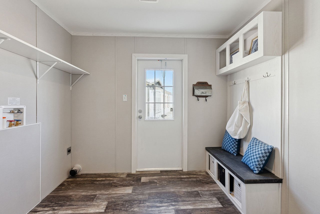 125-homestead-hs3276a-3276h42315-jasmine-utility-room