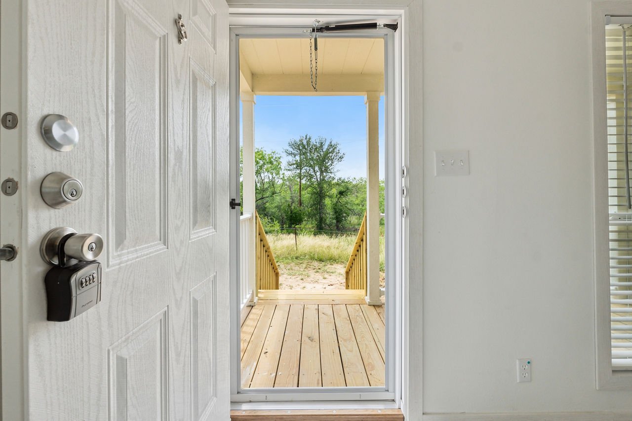 125-new-moon-2860l-entry