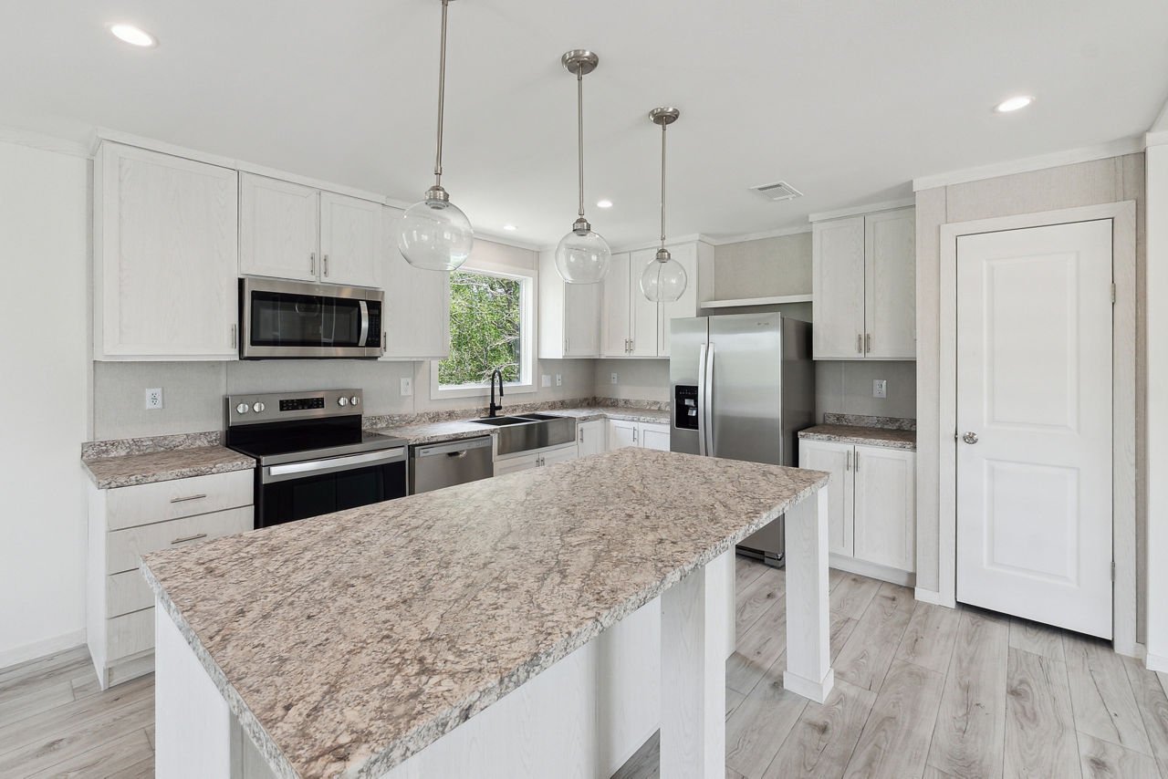 125-new-moon-2860l-kitchen-1