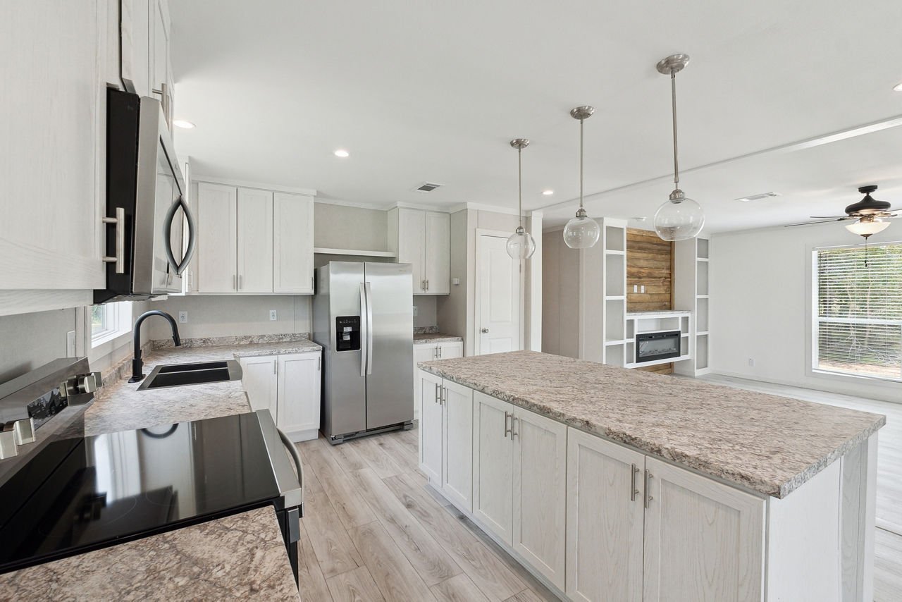 125-new-moon-2860l-kitchen-2