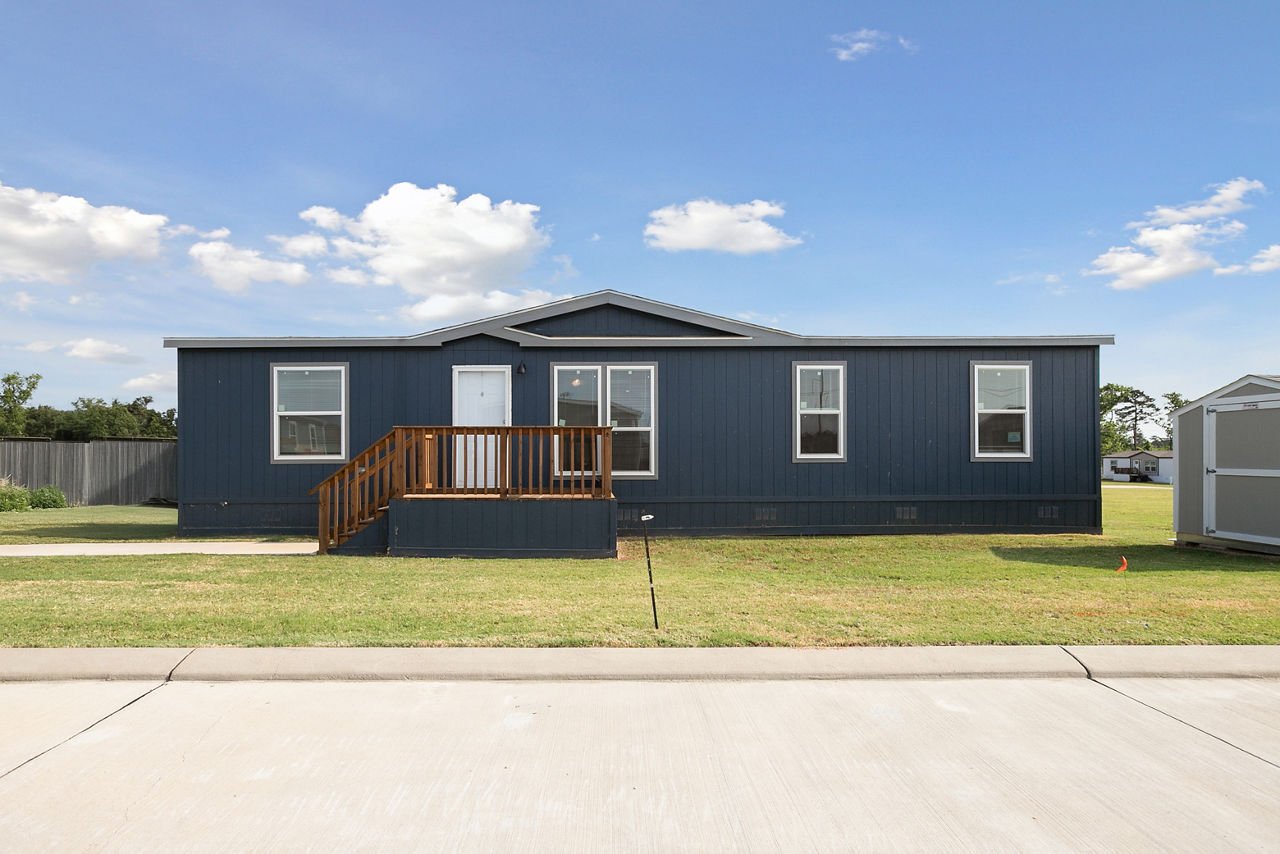 125-new-moon-new-moon-3252a-exterior-edit