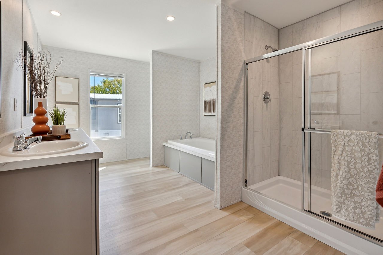 125-new-moon-new-moon-3260a-primary-bath-5