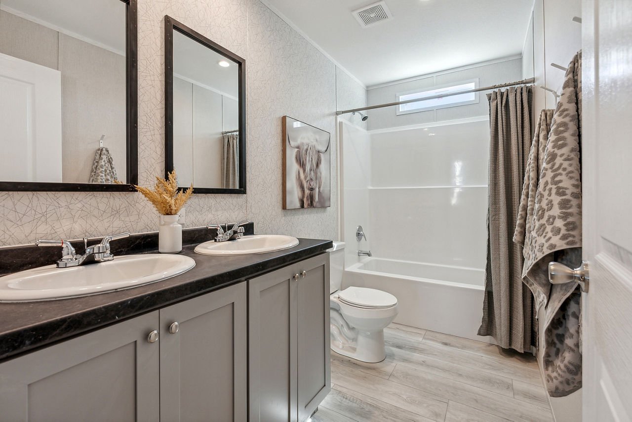 125-sheridan-RM3272A-bath