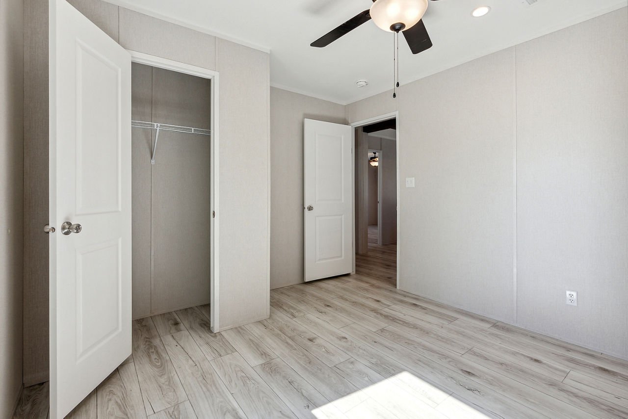 125-sheridan-RM3272A-bedrooms-4