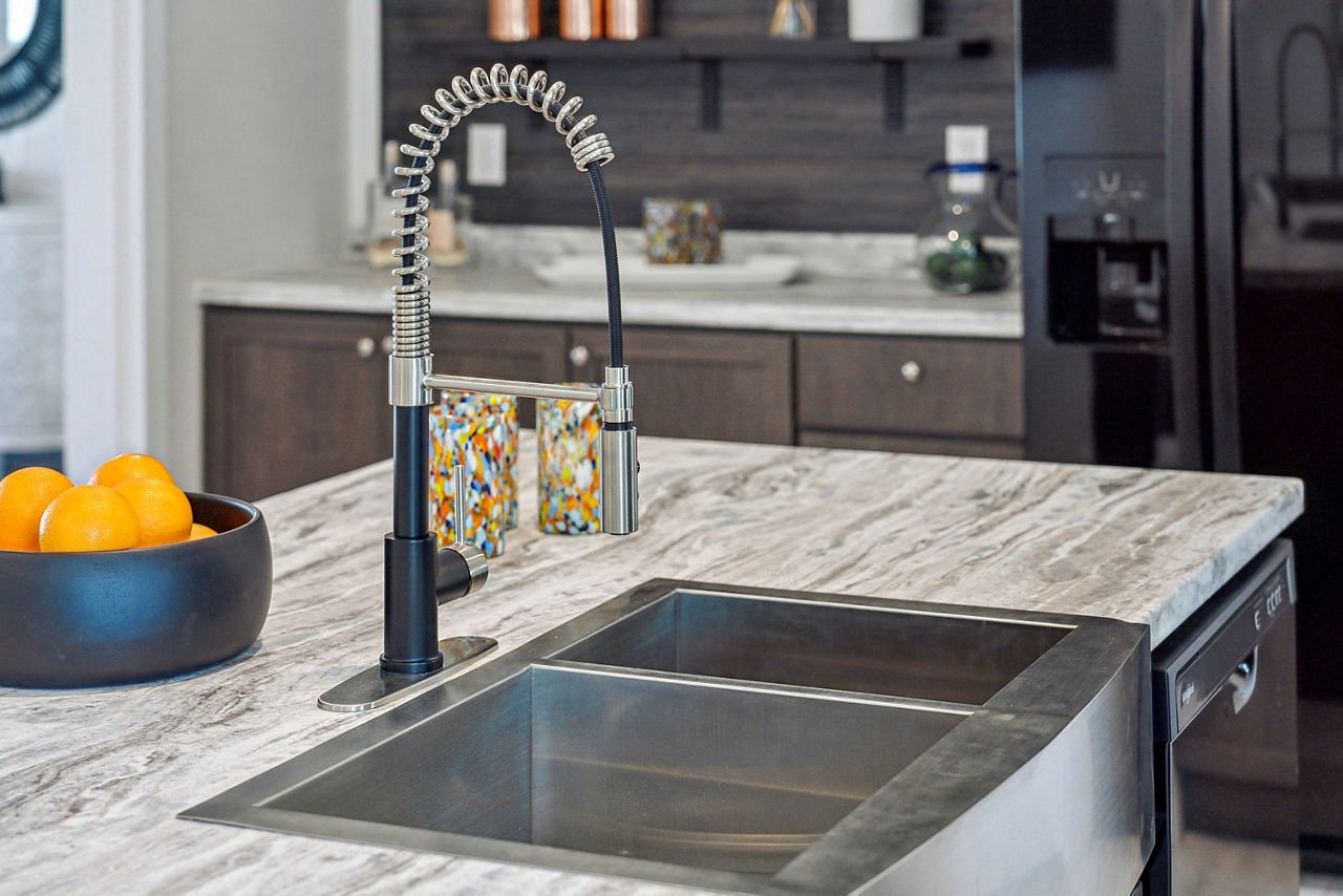 125-sheridan-RM3272A-kitchen-6