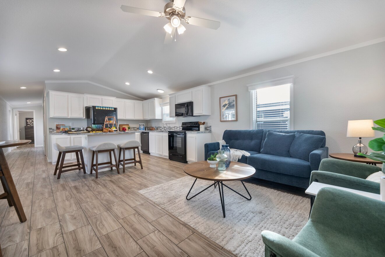 24_sol_650_theemerald_em16684a_livingroom_001_1729541986947_1322_12