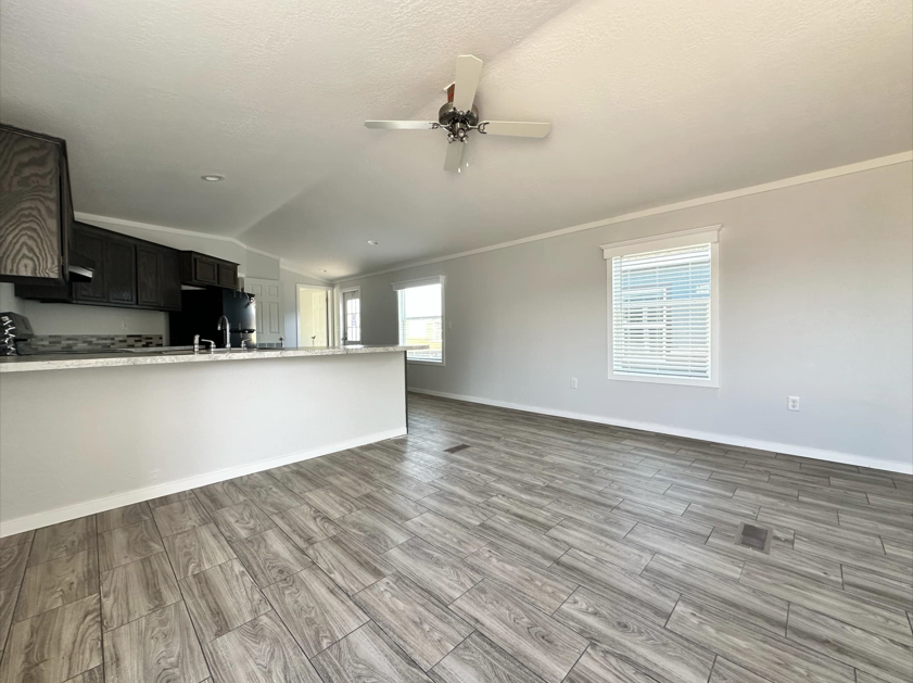 2_1729956249547_1753470618205_841_12