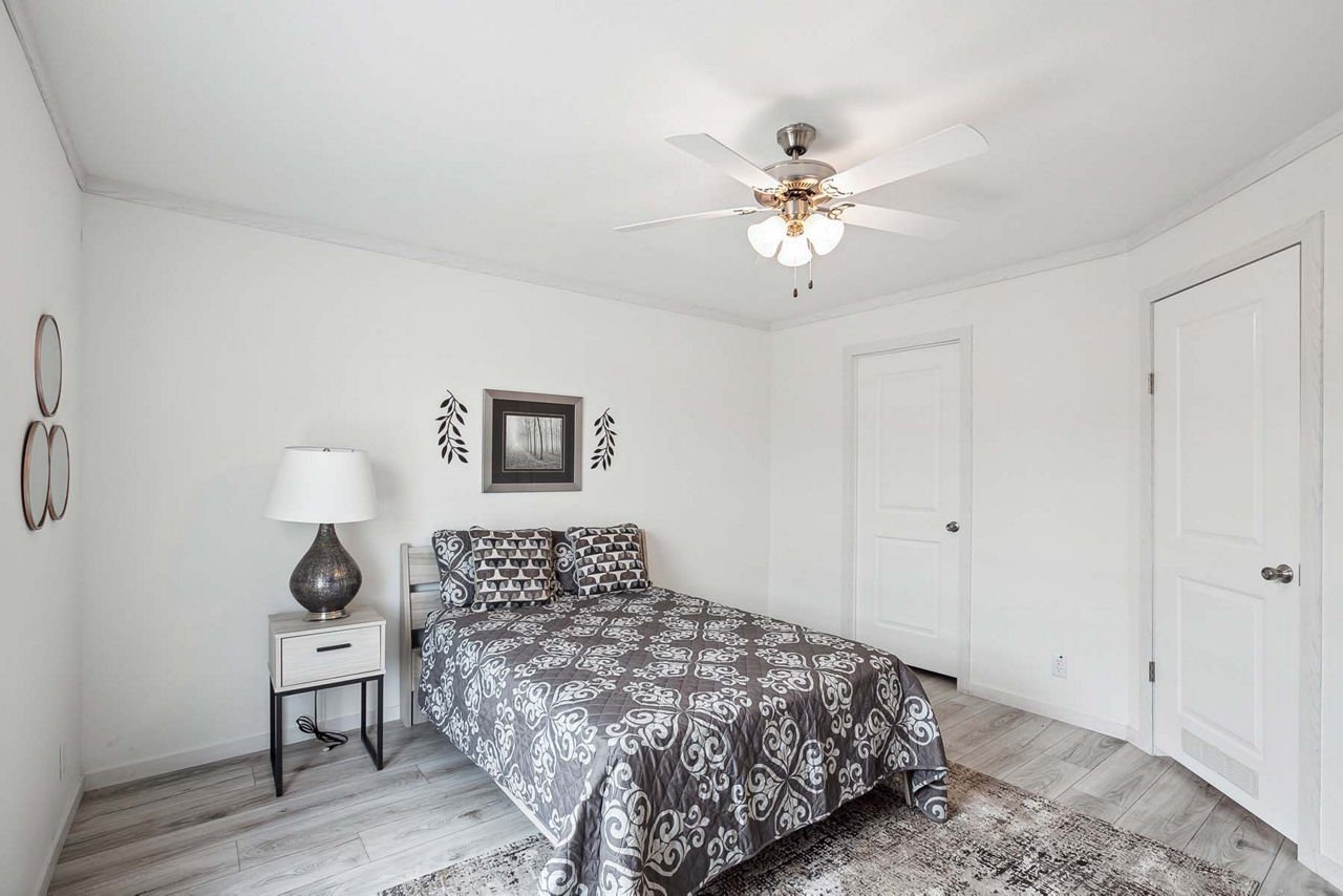 NM2852A Primary Bedroom (4)