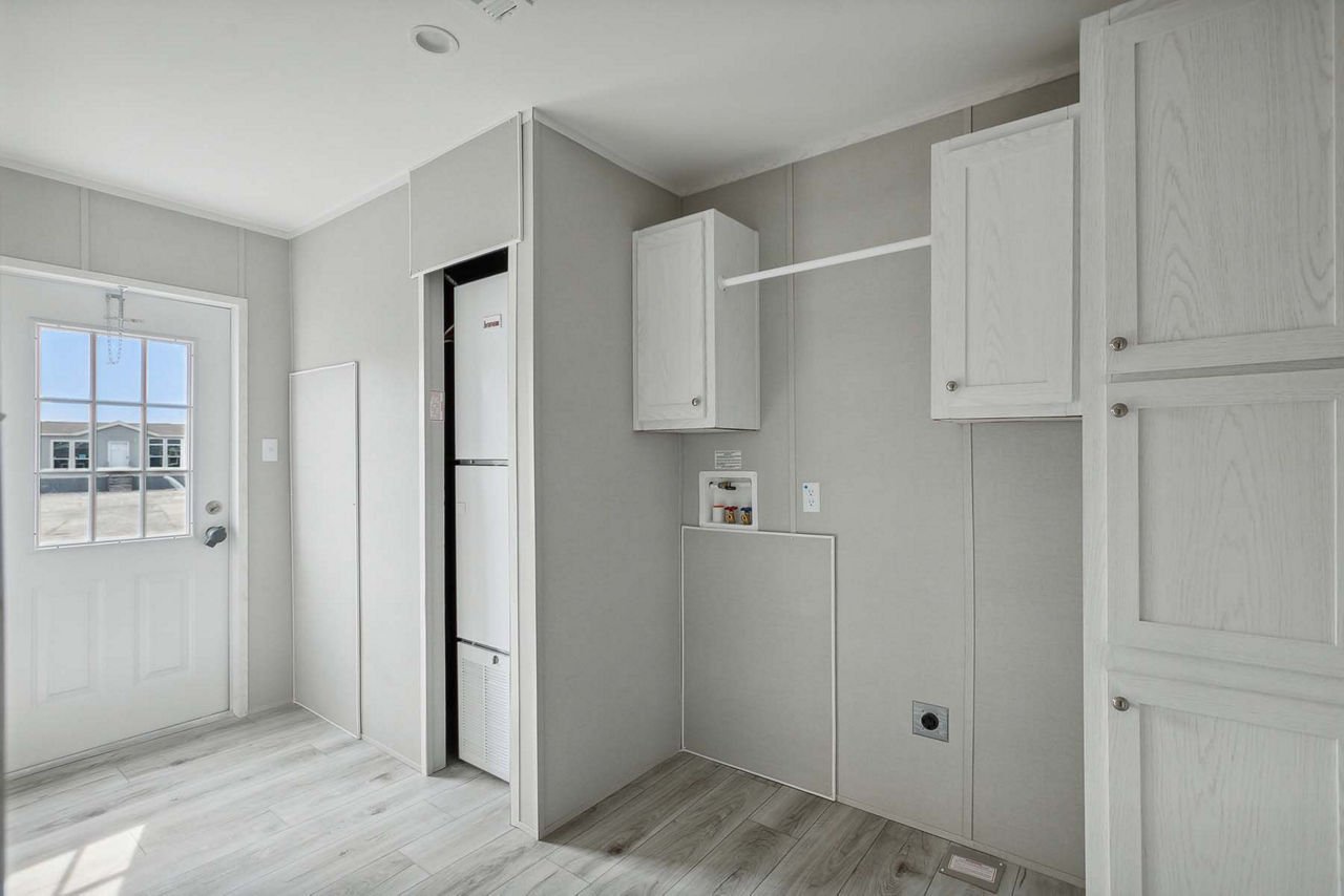 NM2852A Utility Room