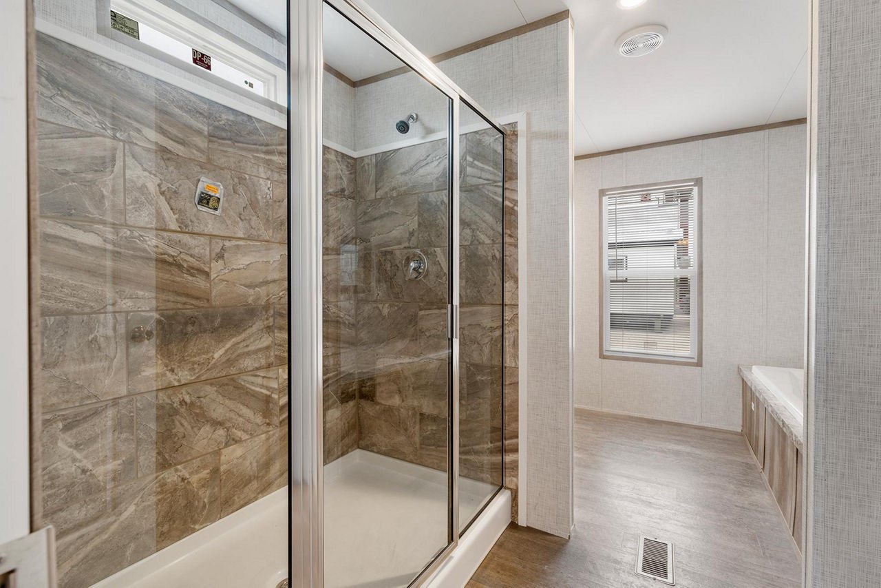 NM2872A--Master-Bath-2