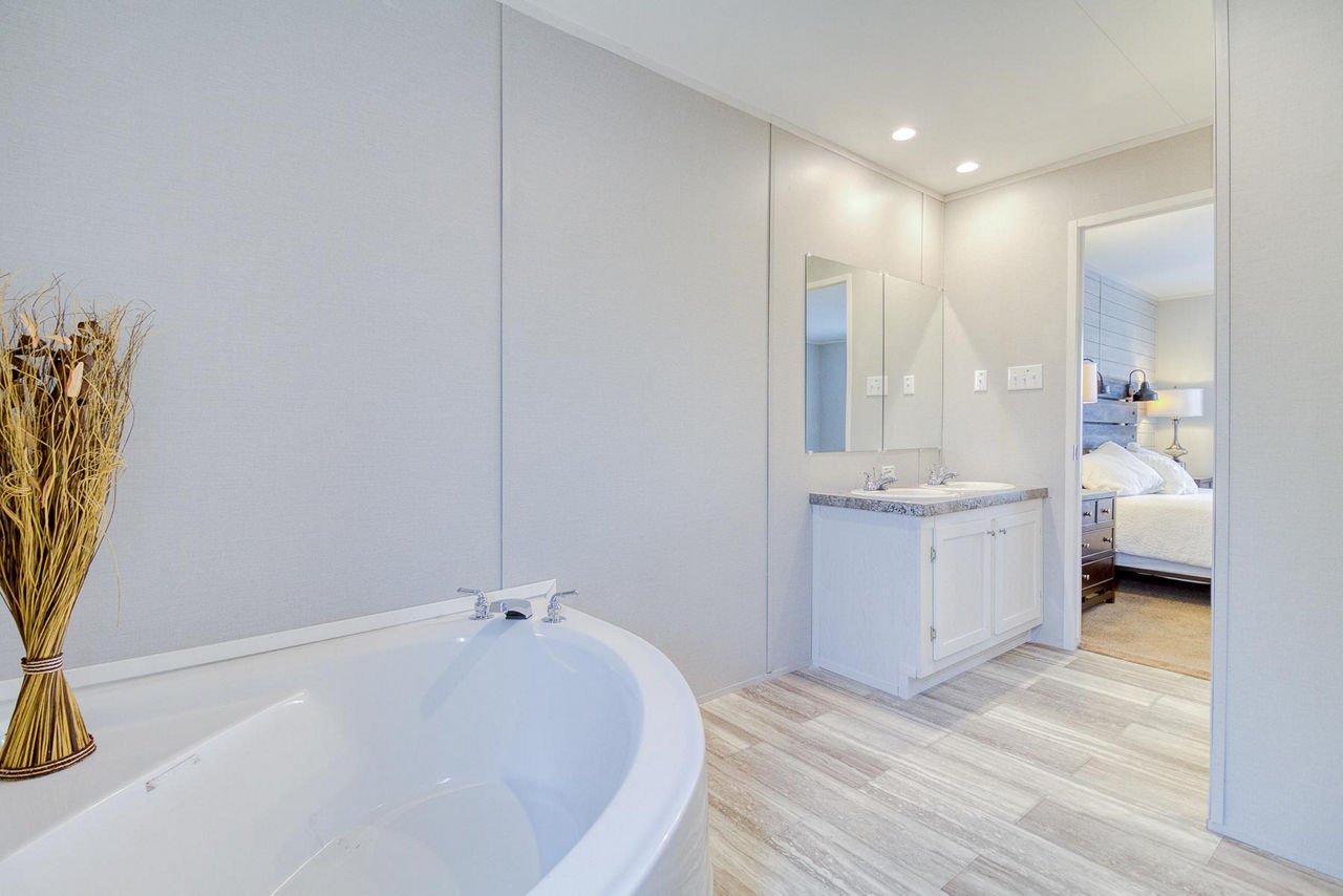 RM2848A-The-Springfield-Primary-Bath-4