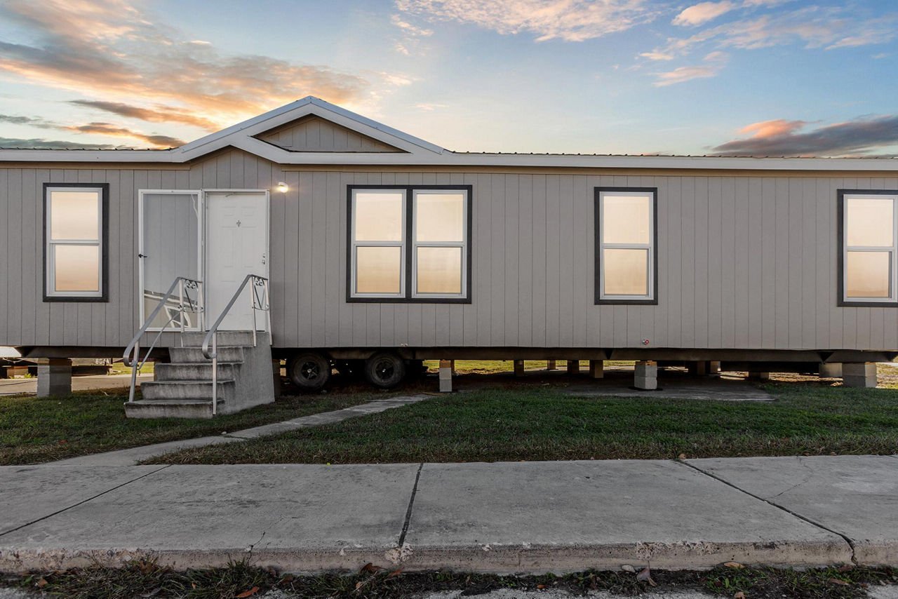 RM2848H-Exterior-(1)