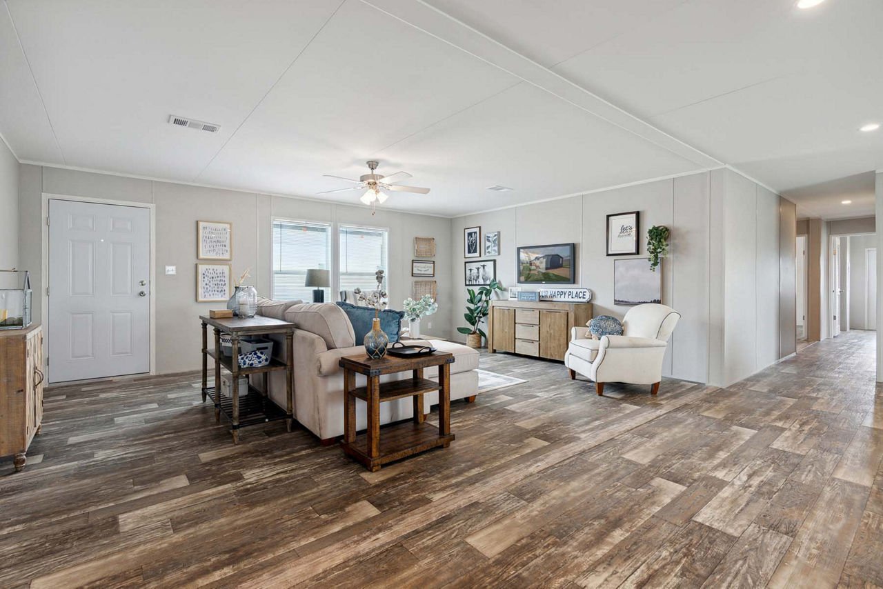 RM3264A Living Room (7)