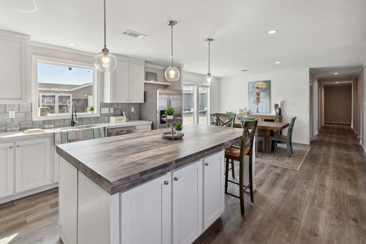 photosNew Moon 3276A 2024 Kitchen 2