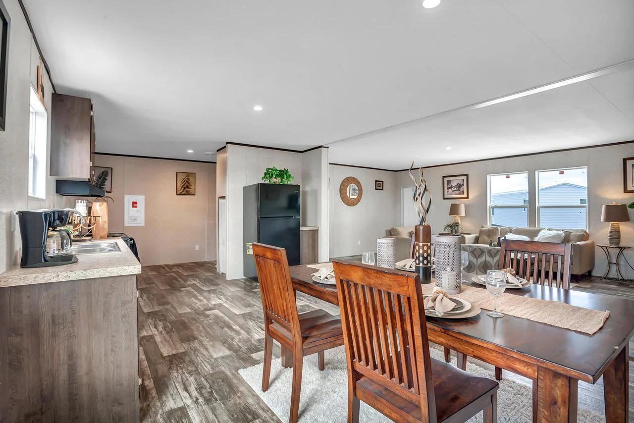 RM2848A-Dining-2
